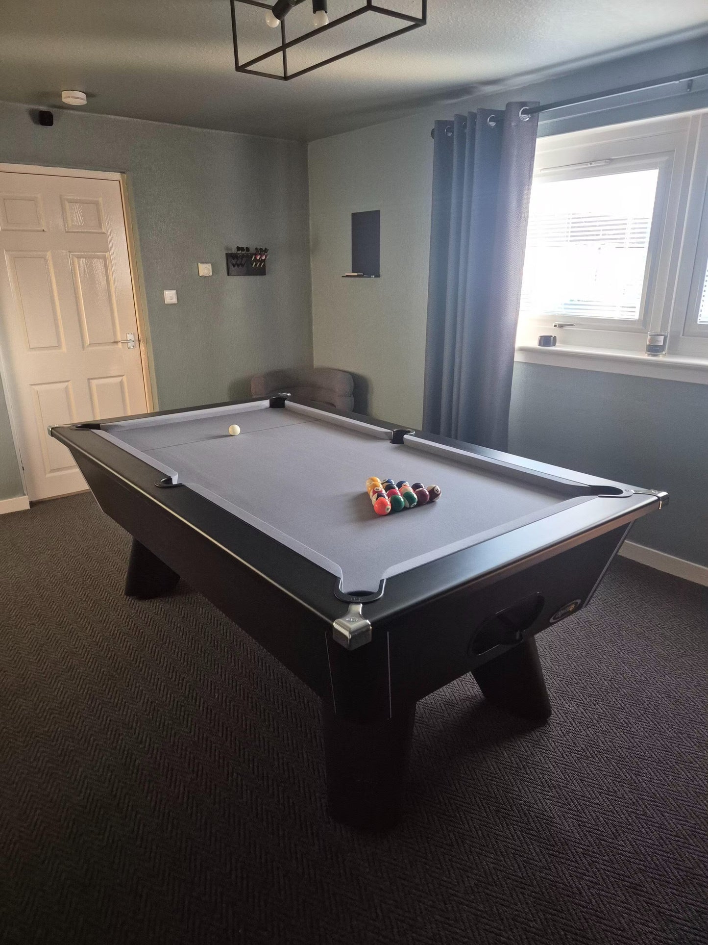 Cry Wolf Slate Pool Table - Matte Black - 6ft & 7ft