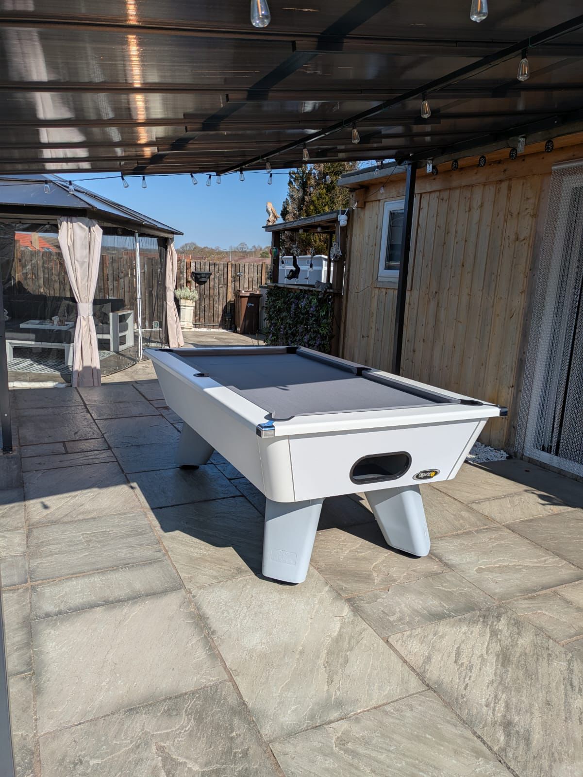 Cry Wolf Outdoor Slate Pool Table - Gloss White - 6ft & 7ft