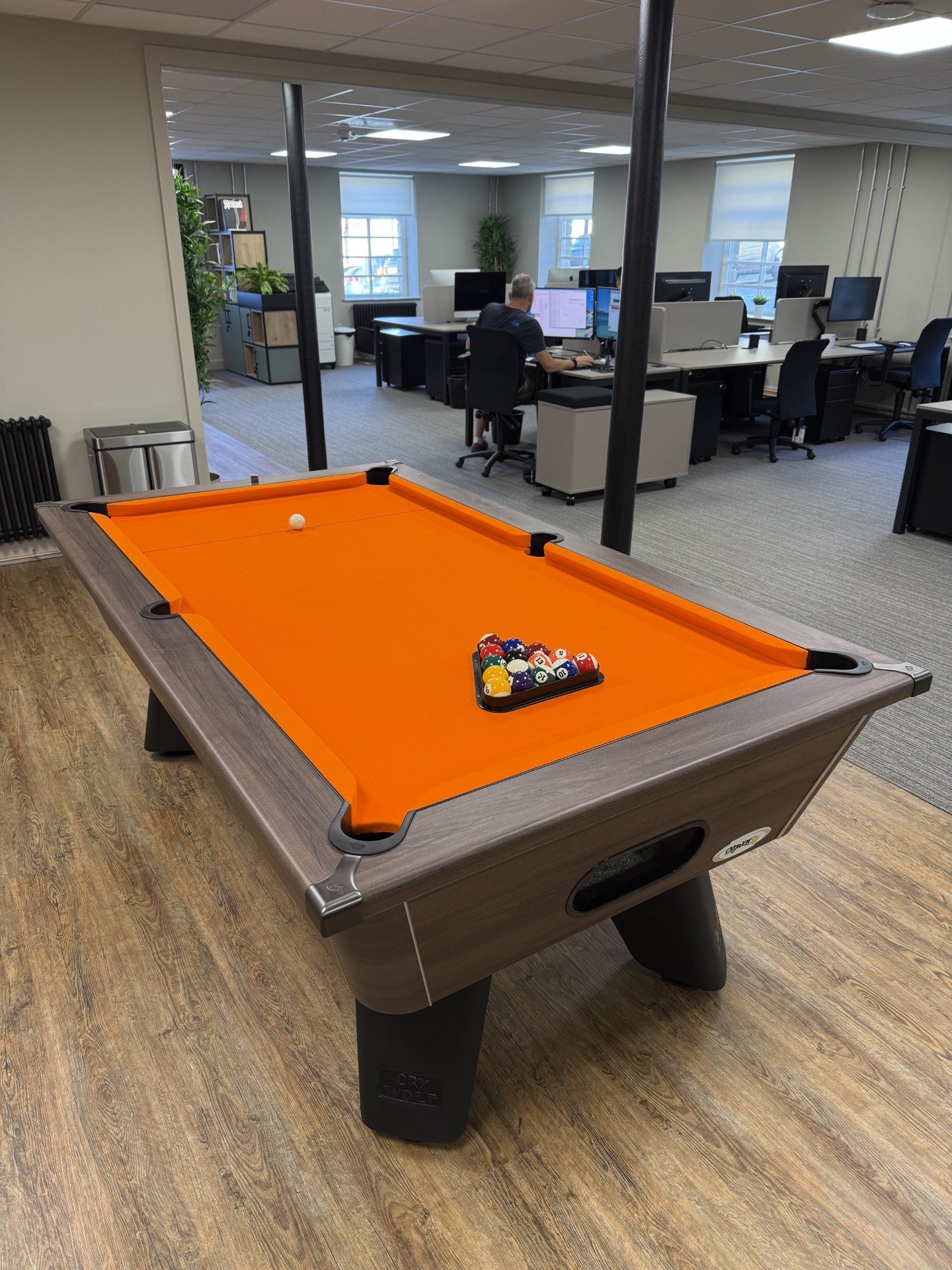 Cry Wolf Slate Pool Table - Dark Walnut - 6ft & 7ft