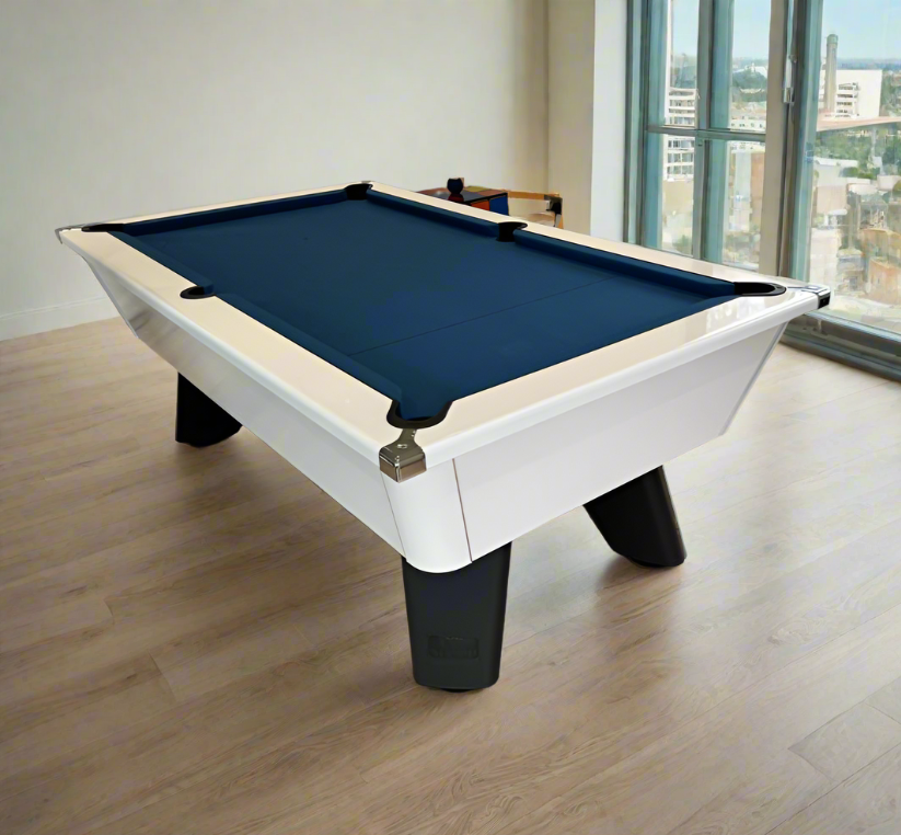 Indoor Pool Tables – Deluxe Games Room